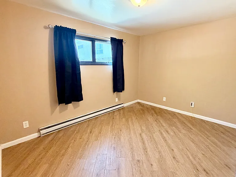 623 N Bryan Ave #20 — Photo 6