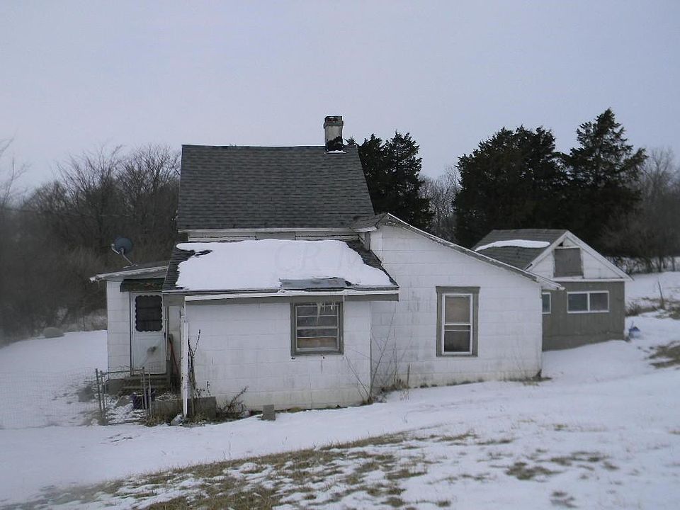 2nd image of 18448 Five Points Pike