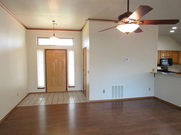 3rd image of 6721 NW 130th St