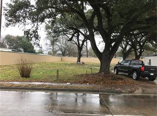 7732 Airline Dr, Houston, TX 77037