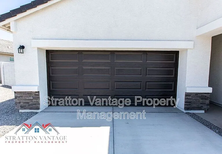 9385 E Orange Grove St — Photo 4