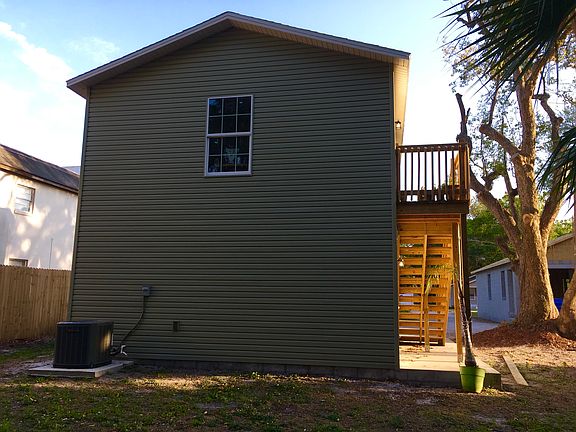 2nd image of 1206 W Reynolds St