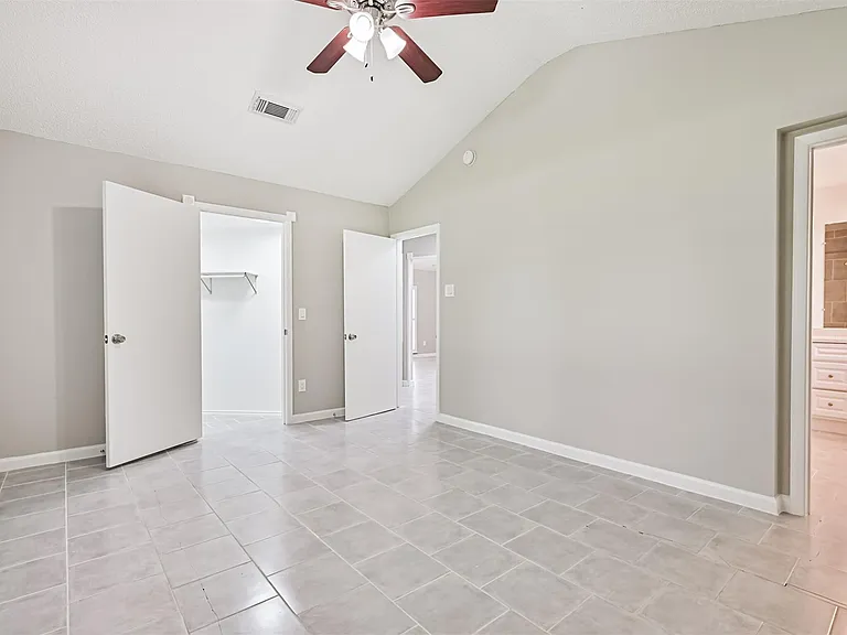 5220 Krueger Dr — Photo 39