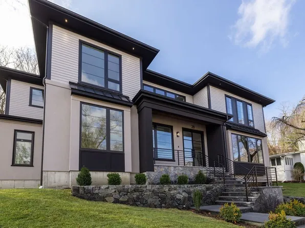 28 Cottonwood Rd, Newton, MA 02459