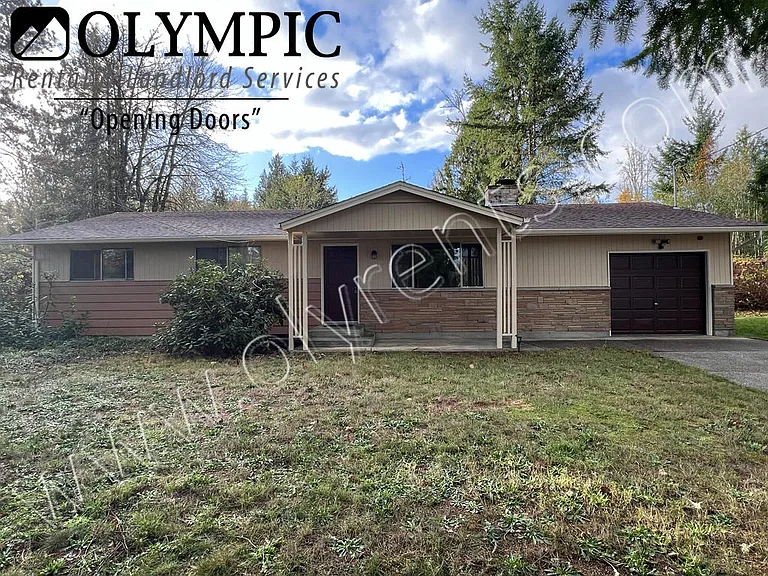 5115 Libby Rd NE — Photo 1
