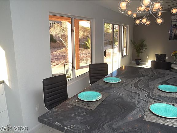 5th image of 2613 Highvale Dr