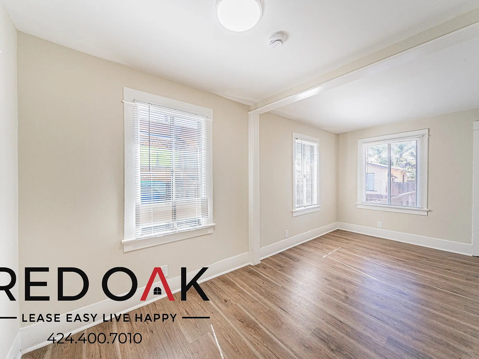 Sun-Drenched 1-Bedroom with Hardwood-Style Floors and Air Conditioning in the Heart of Beautiful ... — Photo 4