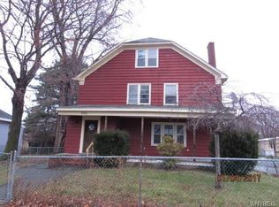 1565 Lockport St, Olcott, NY 14126