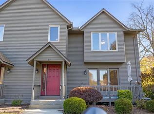 200 Mayfield Ave APT E7, Cranston, RI 02920