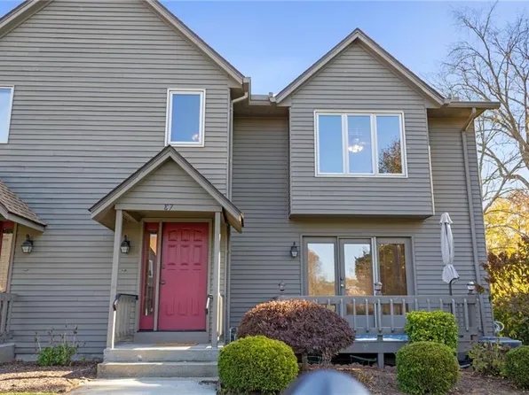 200 Mayfield Ave APT E7, Cranston, RI 02920