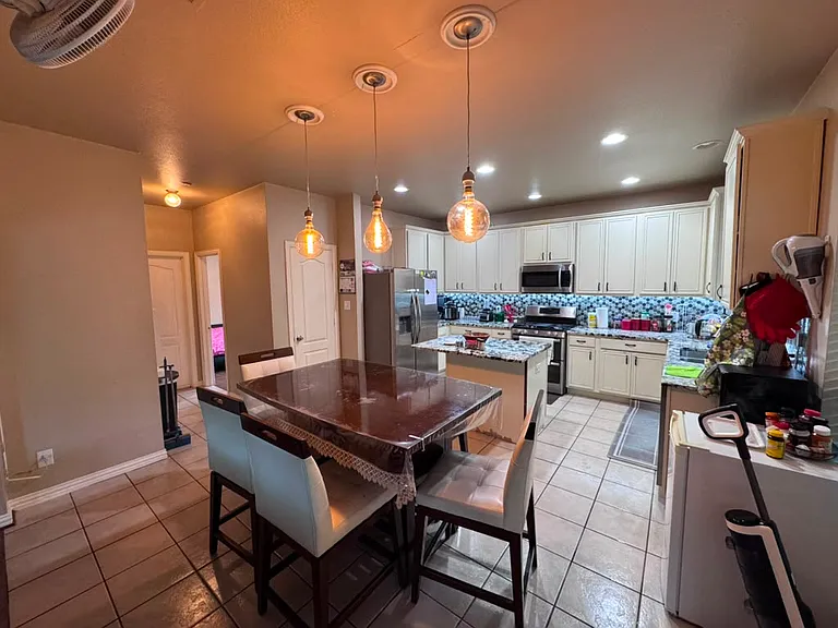 814 Honey Hill Dr — Photo 8