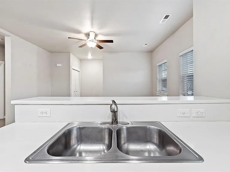 White Hawk Townhomes — Photo 65