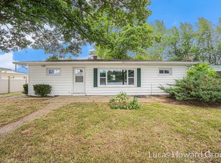 23202 Van Resort Dr, Mendon, MI