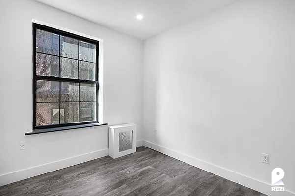 Rented by REZI | media 5