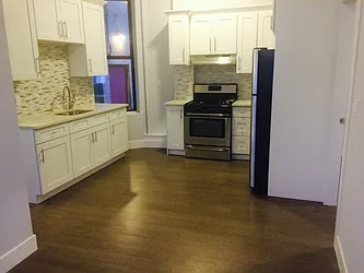 Rented by Urban Real Estate Property Group Inc