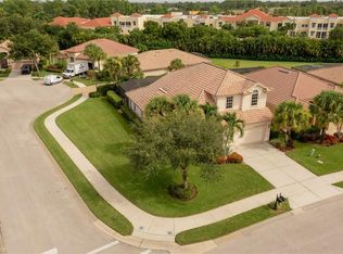 8246 Valiant Dr, Naples, FL 34104