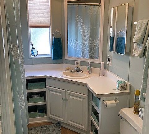 3rd image of 632 Yawl Ln