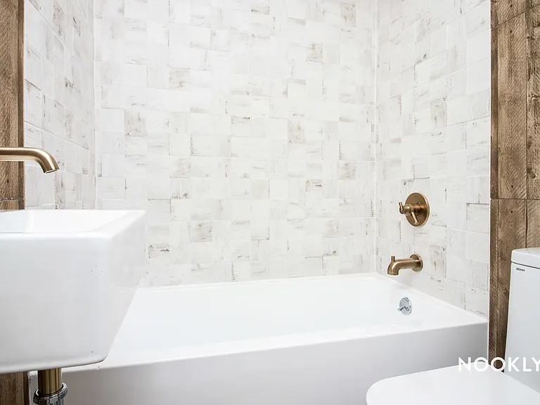 199 Stockholm St #2B — Photo 14