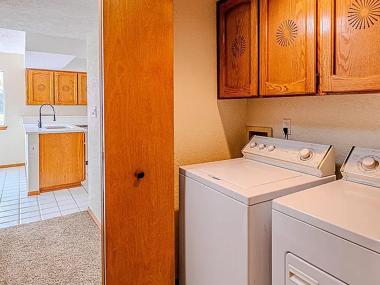 5137 Glenwood Pointe Ln NE #5137 — Photo 26