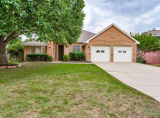 2204 Hodges Pl, Mansfield, TX 76063