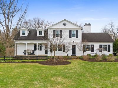 118 Kenton Rd, Chagrin Falls, OH, 44022