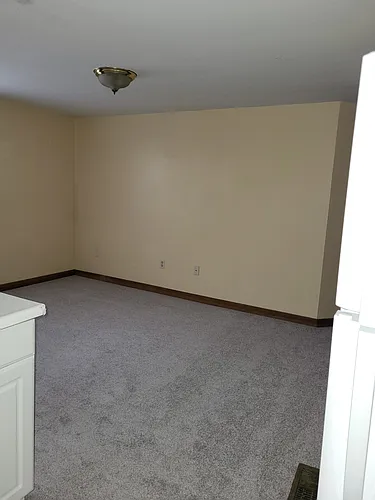 2 Clinton St Photo 1
