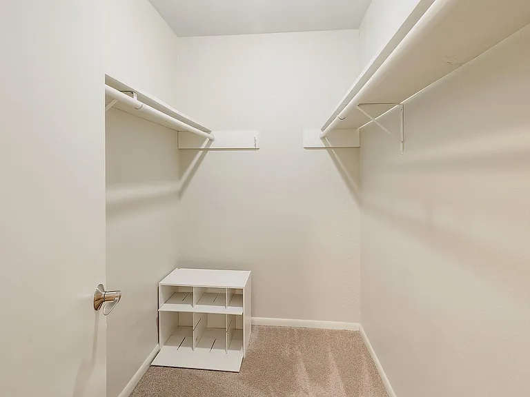 8609 Melshire Dr — Photo 18