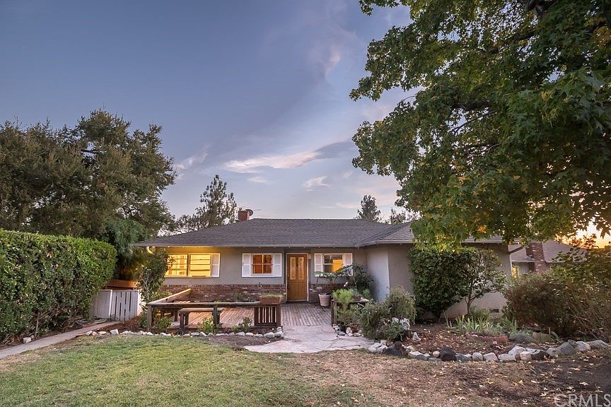 2nd image of 978 Alta Pine Dr