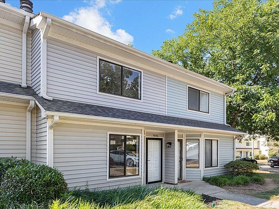3rd image of 5806 Shady Grove Cir