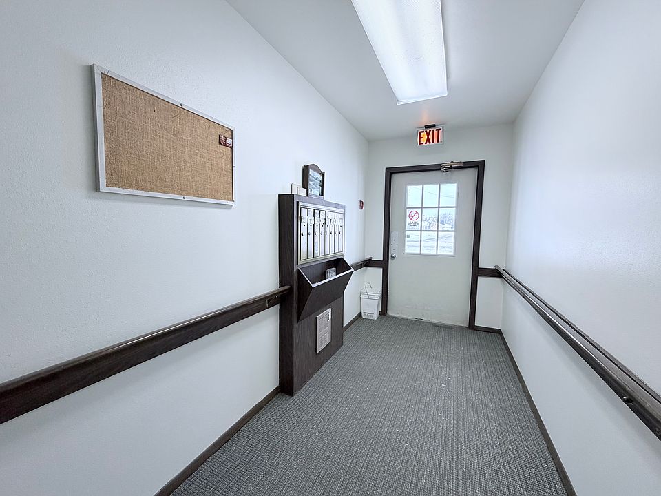 Building Photo 3