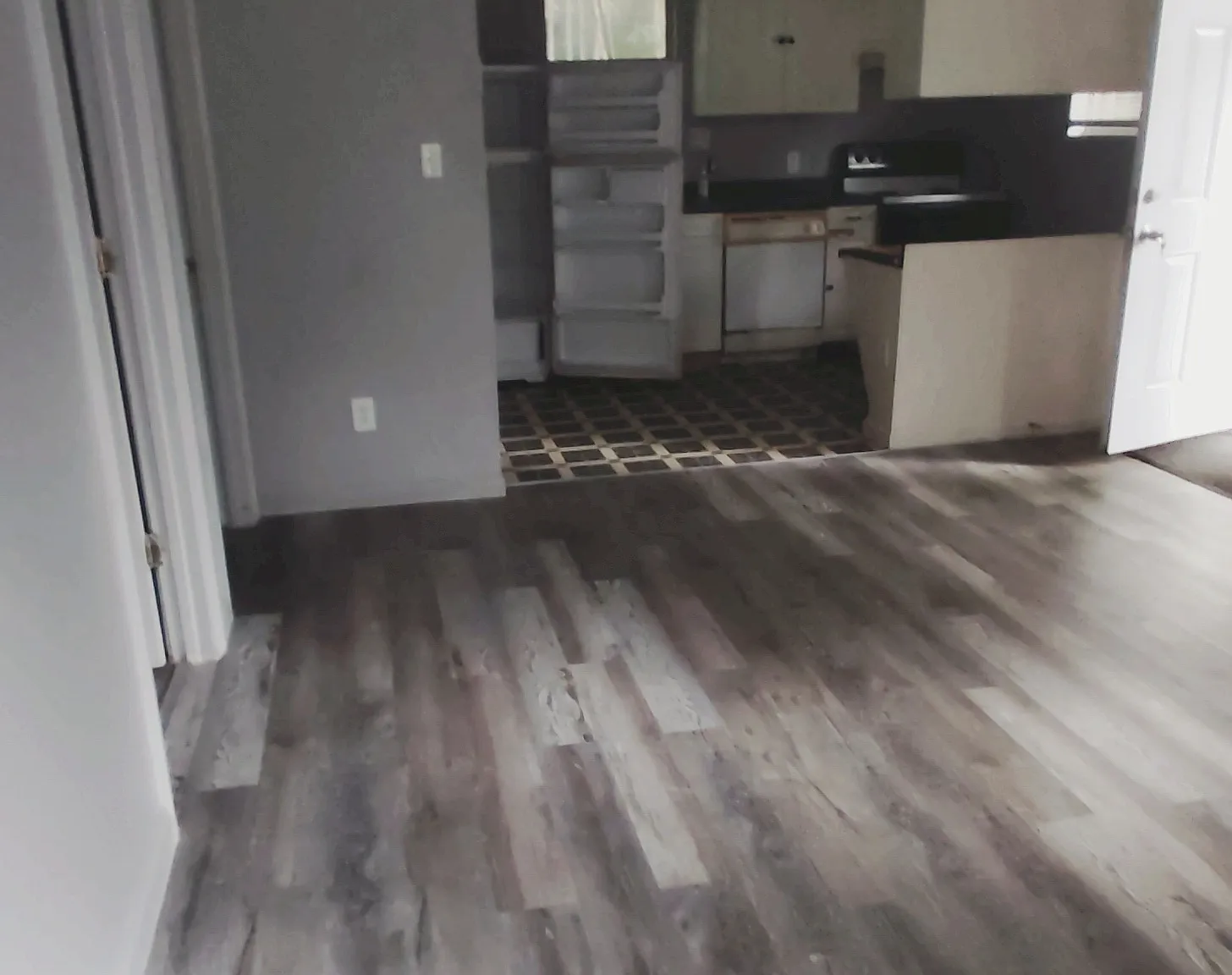 2 bed, 900 sqft, $900 — Photo 1
