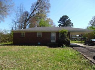 320 Plainview Dr, Savannah, TN 38372