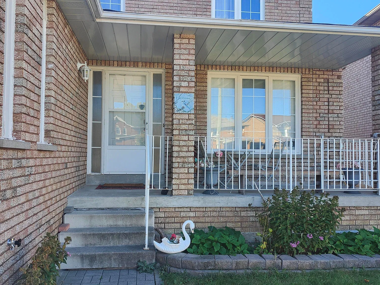 4 bed, $3,500 — Photo 2