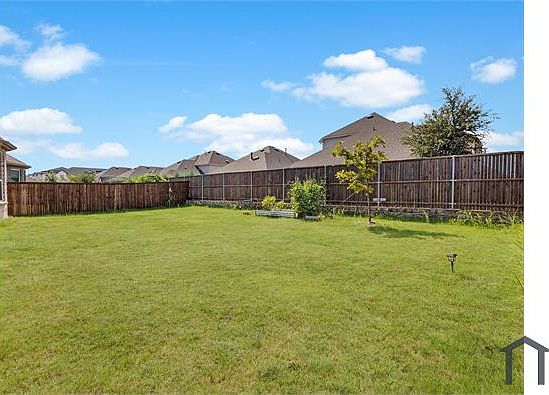 4th image of 1620 Quentin Dr