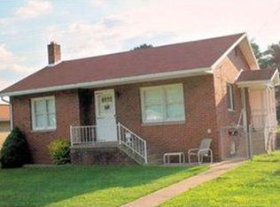 527 Allison Ave, Allison, PA 15413