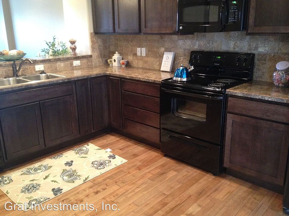 1st image of 204 Valleyview Ave APT 5