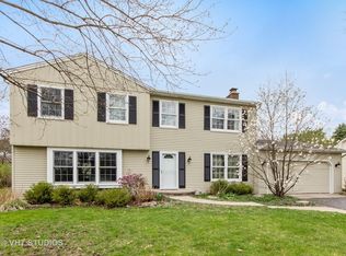 707 S Charles Ave, Naperville, IL 60540