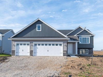 938 Prestwick Dr, Belle Plaine, MN, 56011