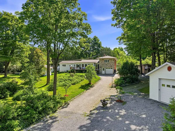 2E 14th Ave E, Venise En Quabec, QC J0J 2K0