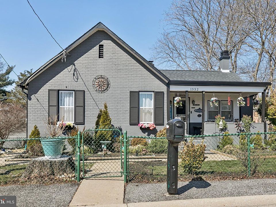 1st image of 1332 Peach St