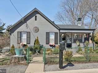 1332 Peach St, Upper Chichester, PA 19061