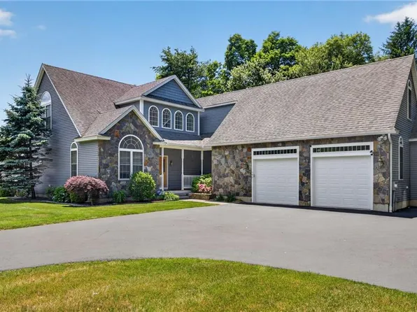 146 Central St, Acton, MA 01720