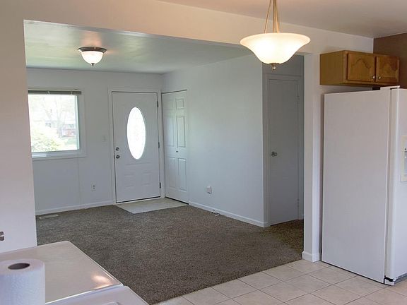 2nd image of 1035 Rowley Ct