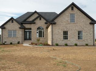 1172 Payne Rd, Portland, TN 37148