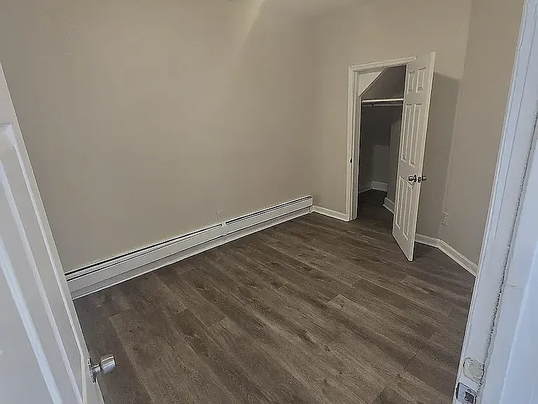 17 Earl St #2 — Photo 4