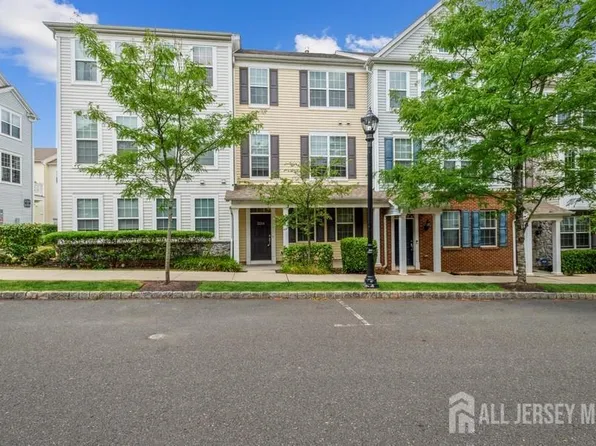 2204 Leia Ln, Highland Park, NJ 08904