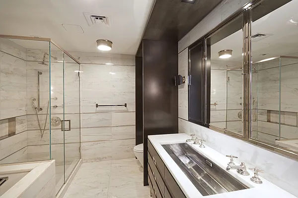 Rented by Vornado Realty Trust | media 10