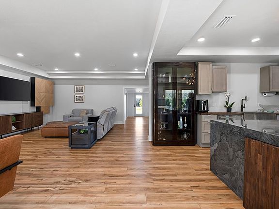 4th image of 4004 Rex Dr