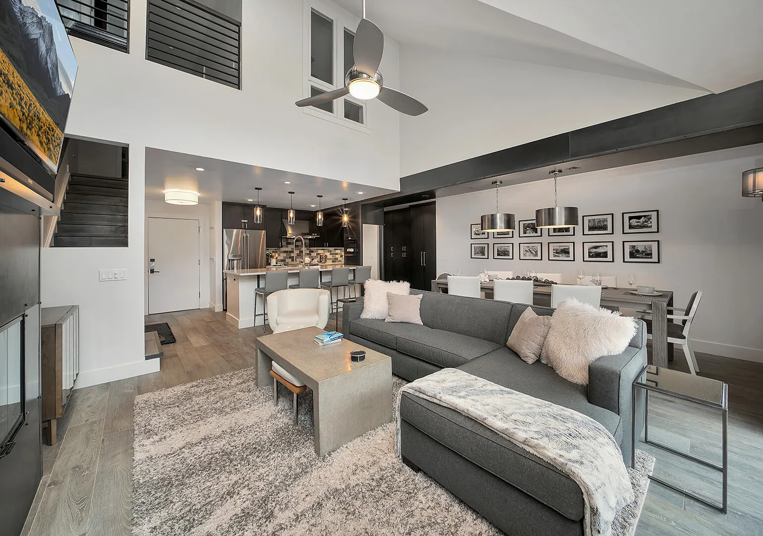 Blue Mesa 2 | Ski In/Out + Hot Tub Access 3Bd, 3Ba, Sleeps 8-12 — Photo 3