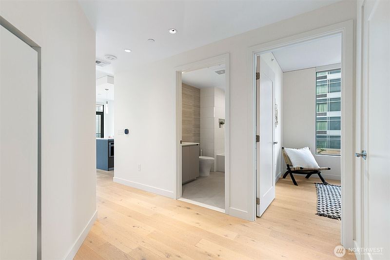 2nd image of 2510 6th Avenue #408